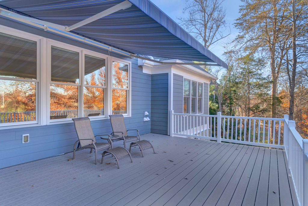 Spruce Up Your Home With A Remodeled Deck